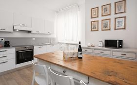 Flats4Rent La dimora d'Orlando